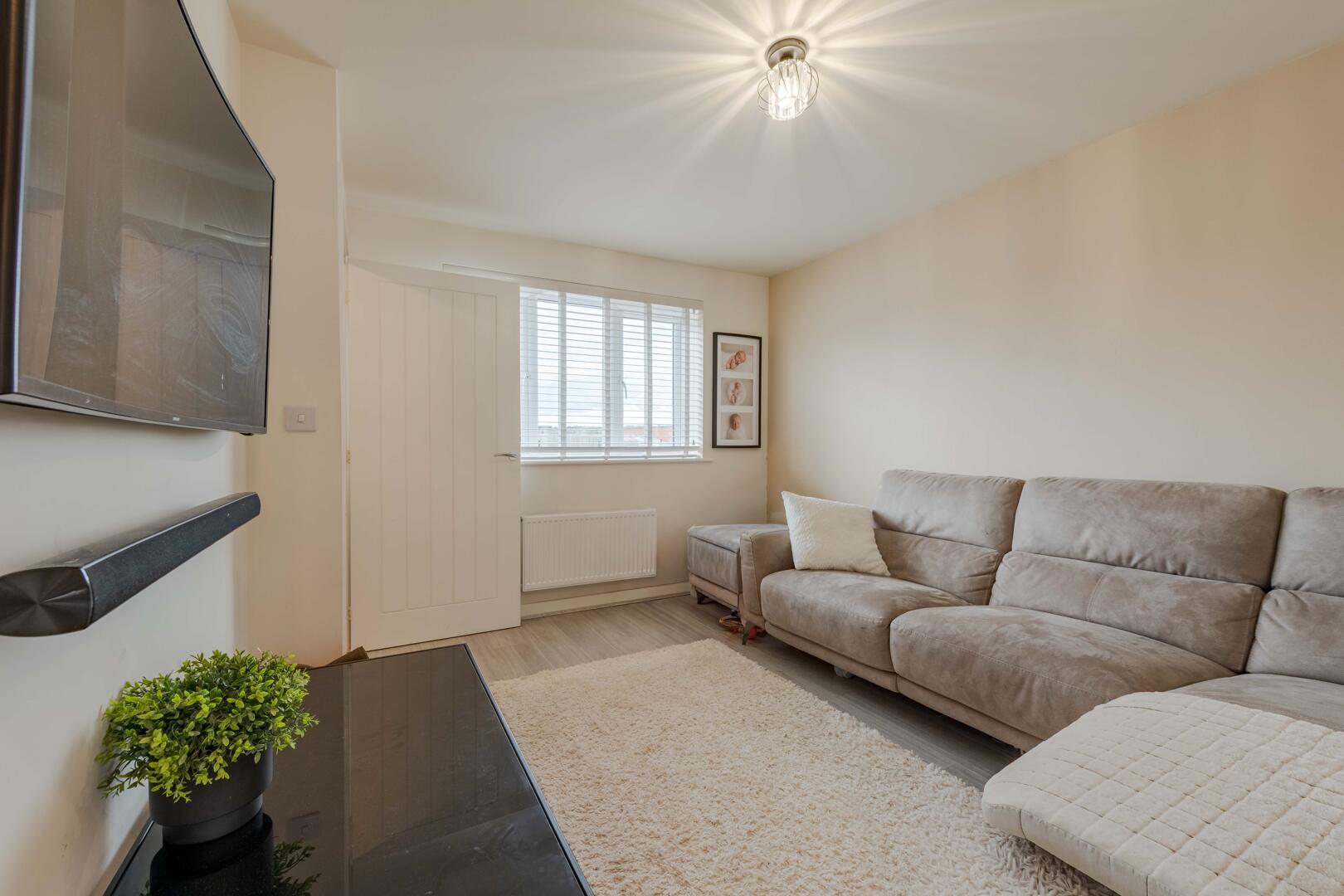 2 bed property in Stone Coal Drive, Stourbridge